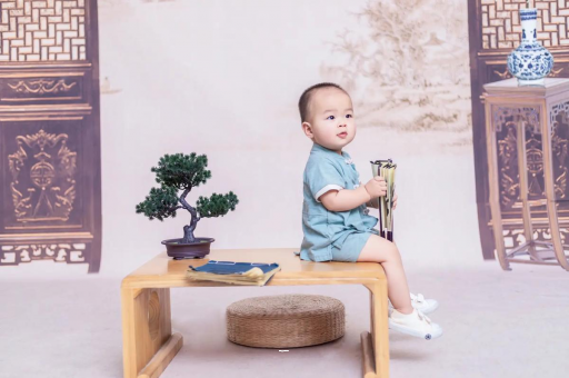 西宁宝宝多久不用拍嗝